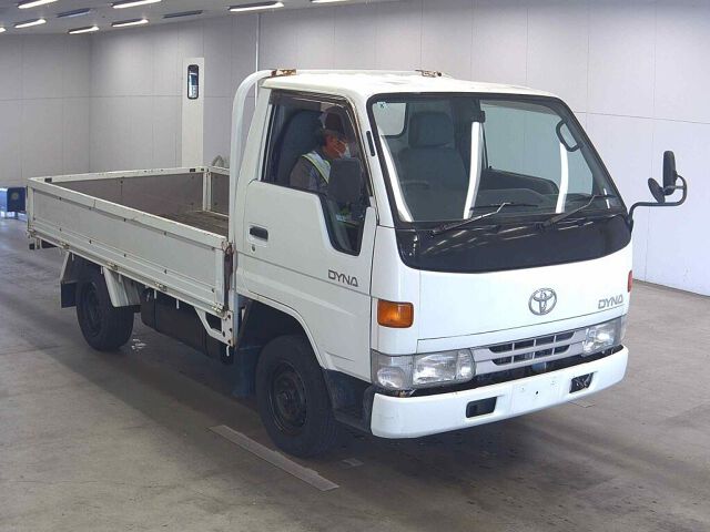Japan Auction Vehicles 8 1996 Toyota Dyna auction photo