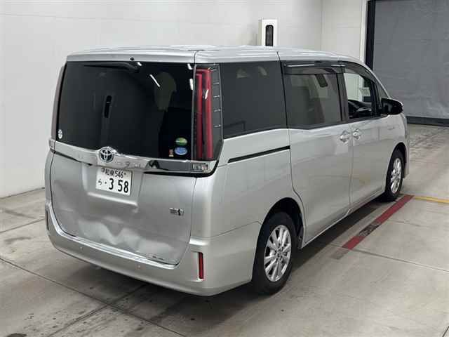 2019 Toyota Noah ハイブリッドG auction photo 5