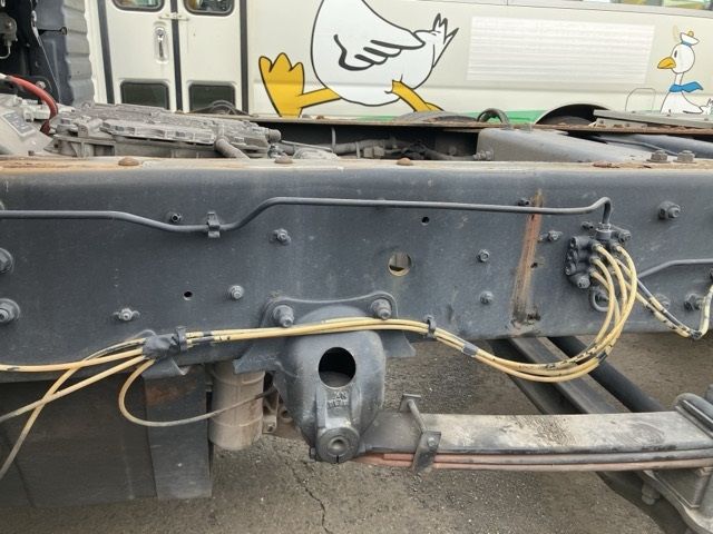 2015 Nissan Diesel UD chassis auction photo 10