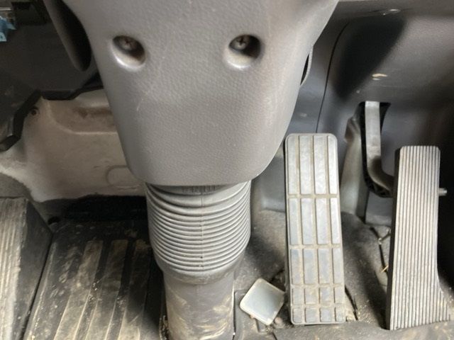 2015 Nissan Diesel UD chassis auction photo 4