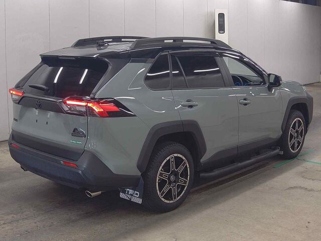 2025 Toyota RAV4 アドオフロートパッケ2 4WD auction photo 5