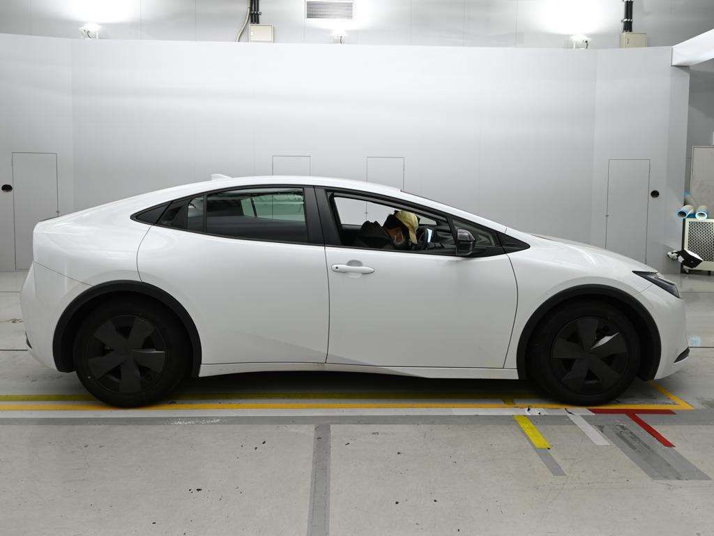 2023 Toyota Prius U auction photo 3