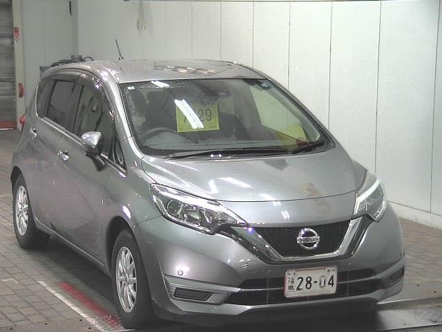 2021 Nissan Note X Vセレクション Japan auction vehicle
