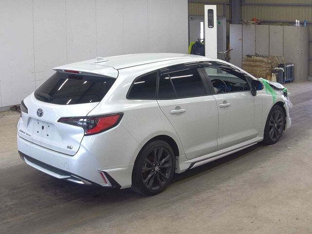 2024 Toyota Corolla Touring Hybrid WXB auction photo 5