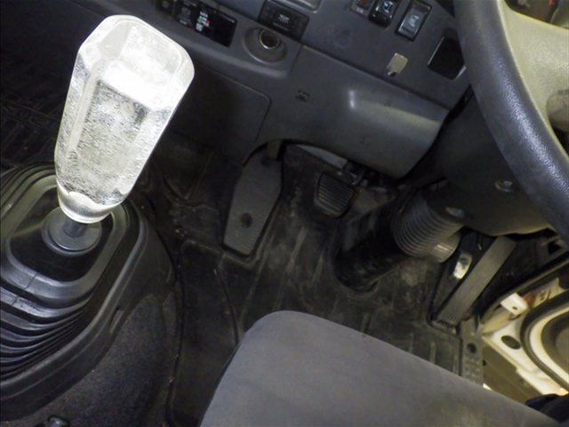 2016 Isuzu Forward ウィング auction photo 8