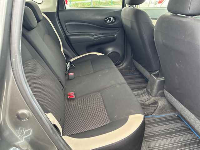 2017 Nissan ノートeパワー e-POWER X auction photo 7