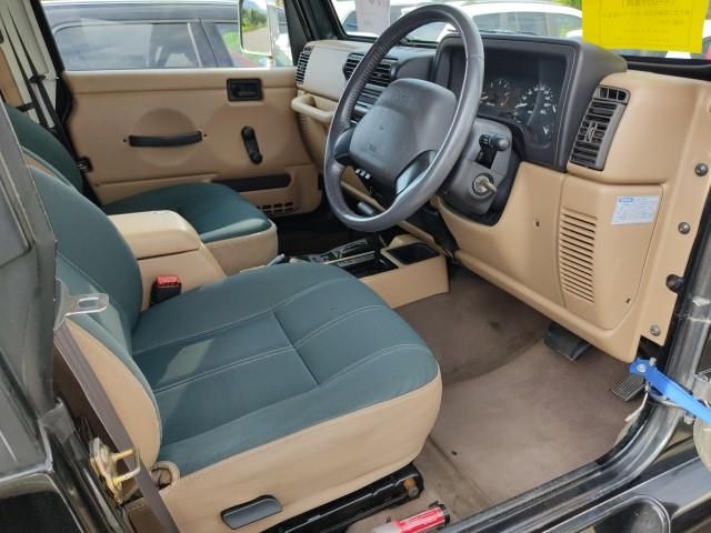 2020 Nissan Serena 4WD ハイウェイスターV auction photo 3