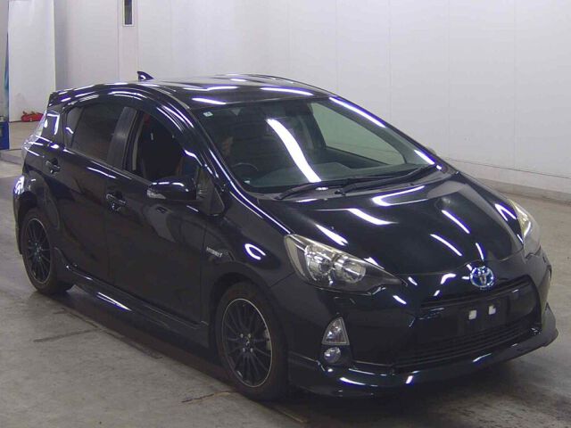2013 Toyota Aqua GブラックソフトレザS Japan auction vehicle