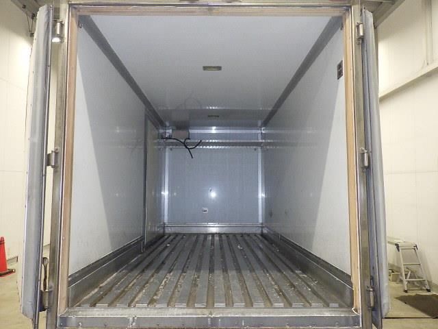 2006 Mitsubishi Fuso Canter バン auction photo 4