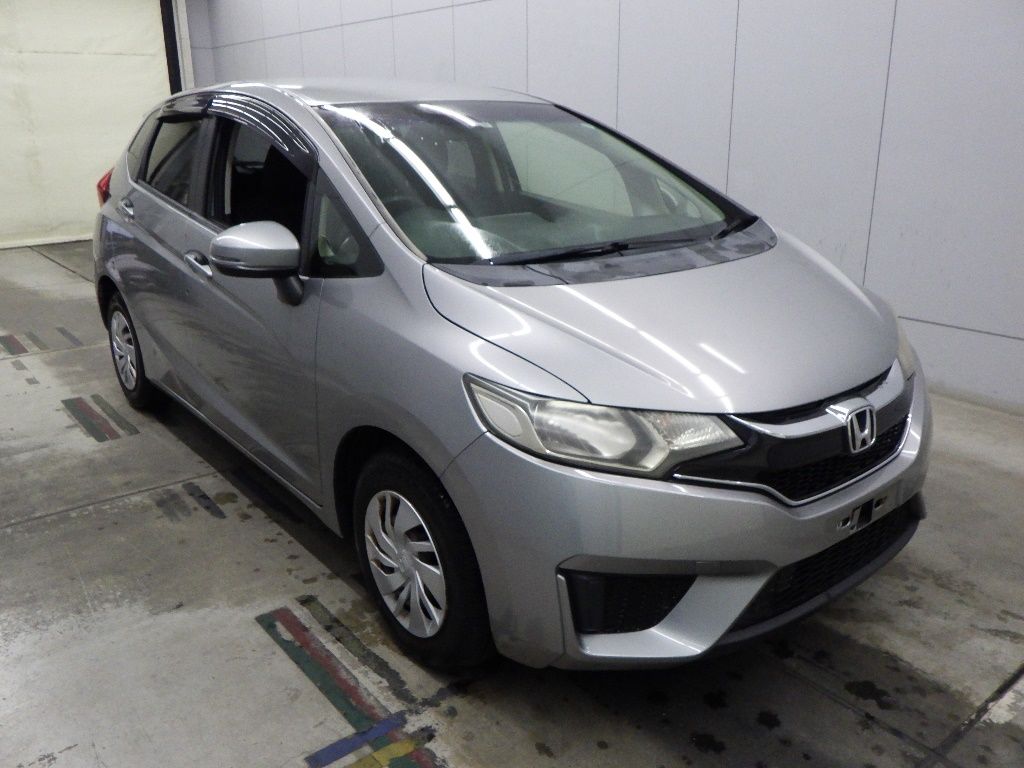 2015 Honda Fit 13G F Japan auction vehicle