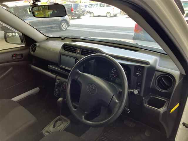 2015 Toyota Probox DXコンフォート auction photo 3