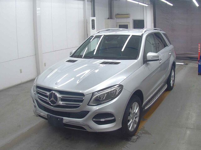 2017 Mercedes-Benz GLE GLE350D 4MATIC 4WD auction photo 4