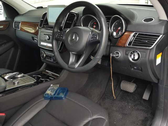 2017 Mercedes-Benz GLE GLE350D 4MATIC 4WD auction photo 3