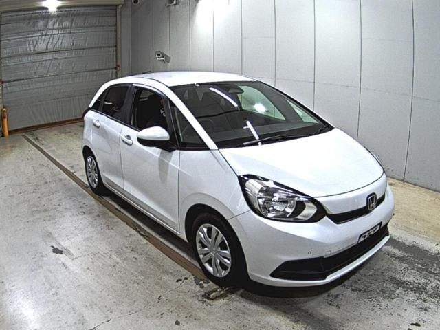 2023 Honda Fit ベーシック Japan auction vehicle