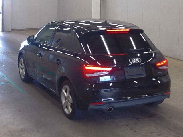 2016 Audi A1 Sportback 1.0 TFSI Sports auction photo 2