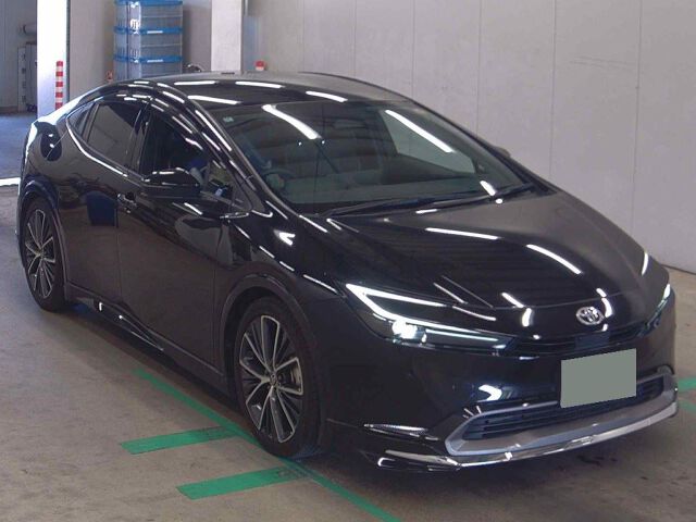 Japan Auction Vehicles 8 2024 Toyota Prius Z auction photo