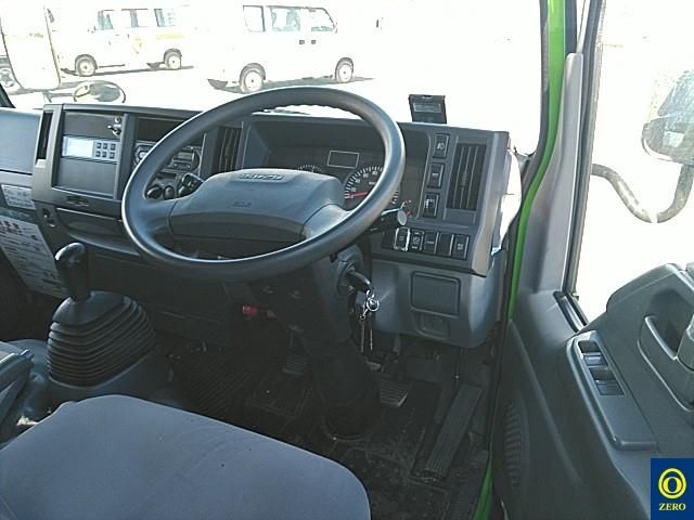 2015 Isuzu Elf auction photo 5