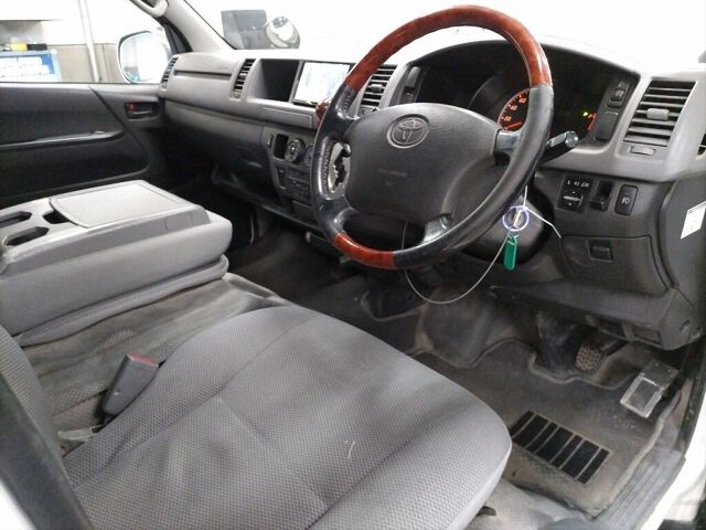 2006 Toyota Hiace SロングDX 4WD auction photo 3