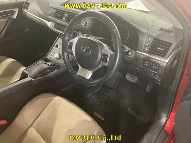 2011 Lexus CT CT200h バージョンC auction photo 3