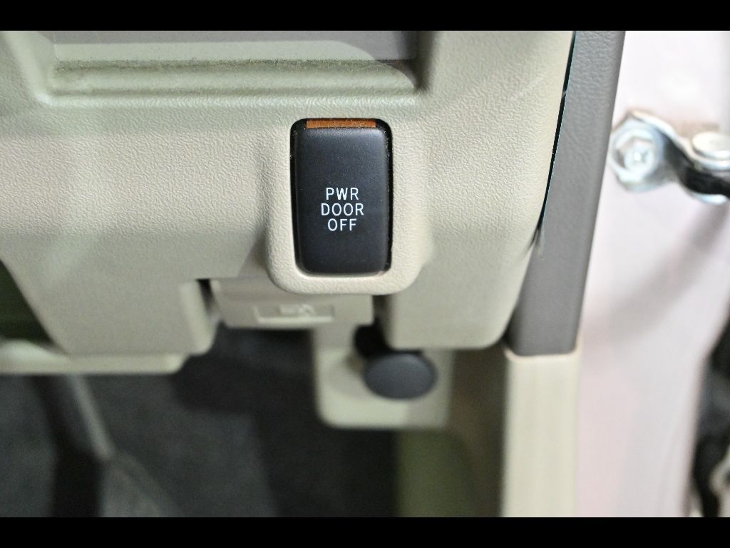 2011 Daihatsu Tanto X auction photo 11