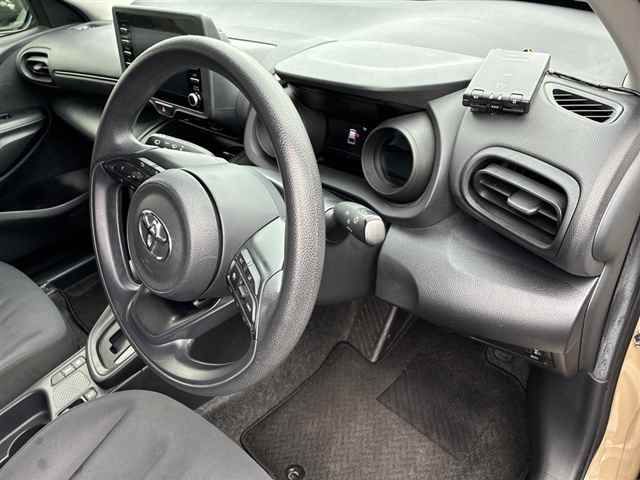 2023 Toyota Yaris Cross X auction photo 3