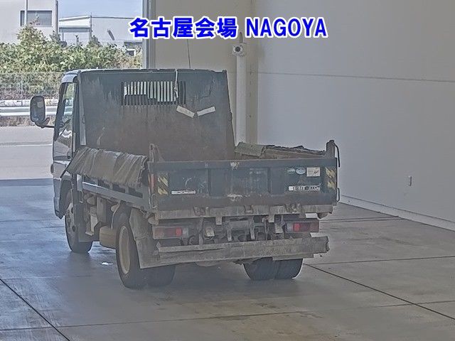 2015 Mitsubishi Fuso Canter dump auction photo 2