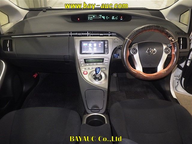 2015 Toyota Prius S auction photo 6