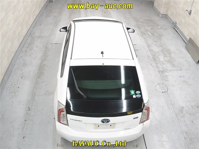 2015 Toyota Prius S auction photo 5
