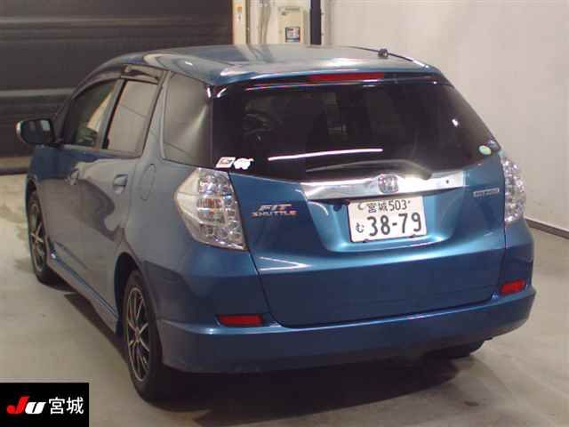 2012 Honda Fit Shuttle ハイブリッドスマートセレクショ auction photo 2