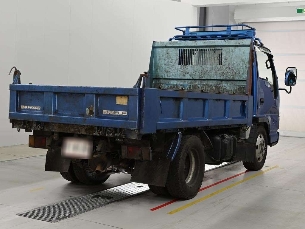 2006 Isuzu Elf dump auction photo 2