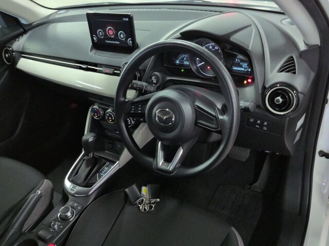 2023 Mazda 2 15 BD auction photo 3
