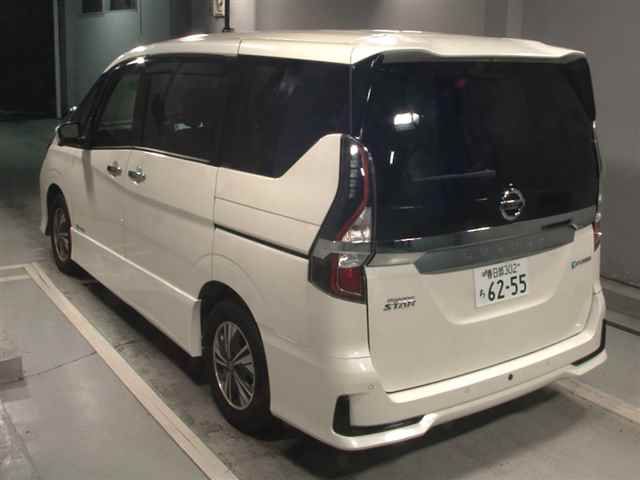 2022 Nissan Serena e-パワーハイウェイスターV auction photo 2