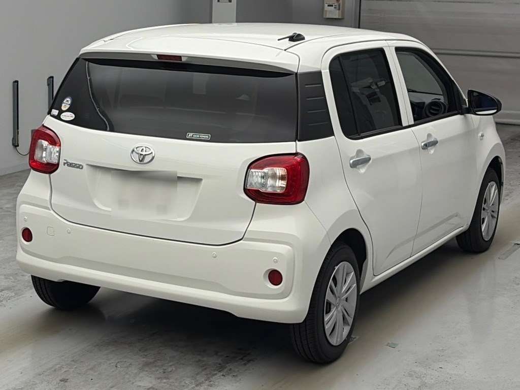 2023 Toyota Passo X auction photo 2