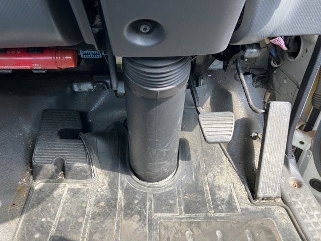 2011 Isuzu Elf ヒラ.アルミB auction photo 4
