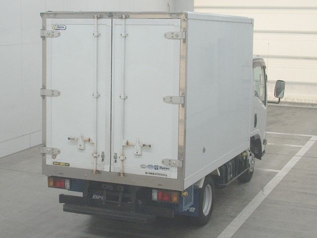 2016 Isuzu Elf 冷蔵・冷凍車 auction photo 2