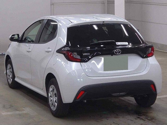 2024 Toyota Yaris X 4WD auction photo 2