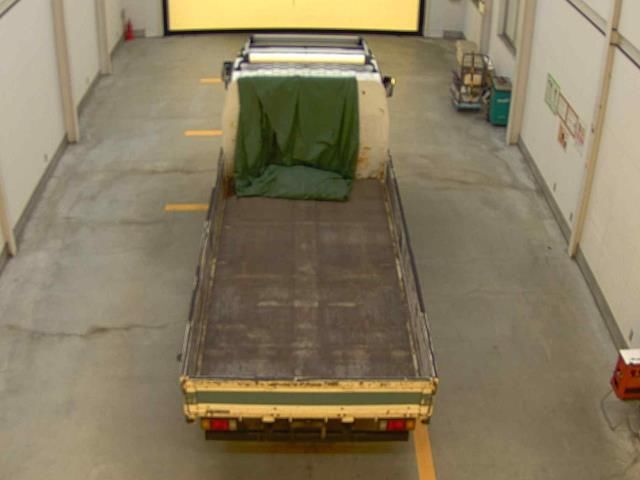 2013 Isuzu Elf Flatbed auction photo 3