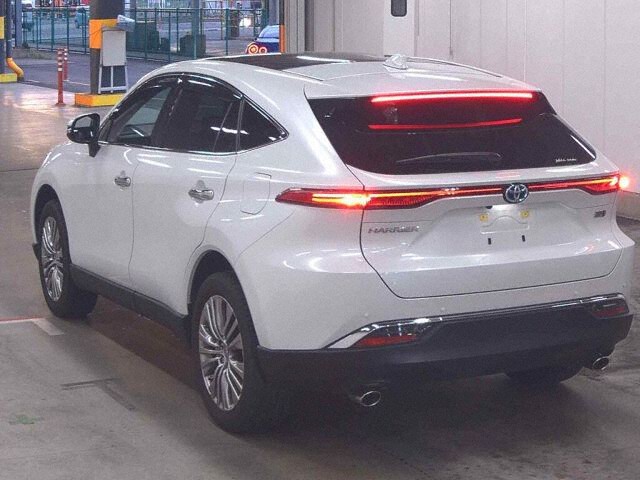 2025 Toyota Harrier Z Leather Package auction photo 2