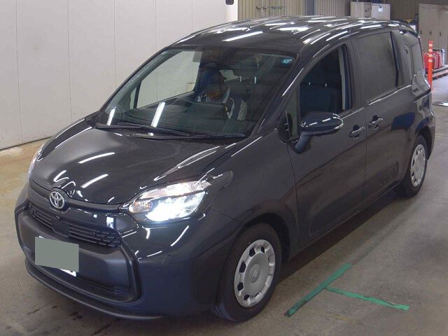2025 Toyota Sienta Hybrid G auction photo 4