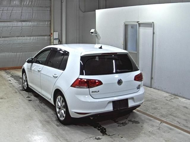 2014 Volkswagen ゴルフ TSIハイラインブルーモーションテクノロジー auction photo 2