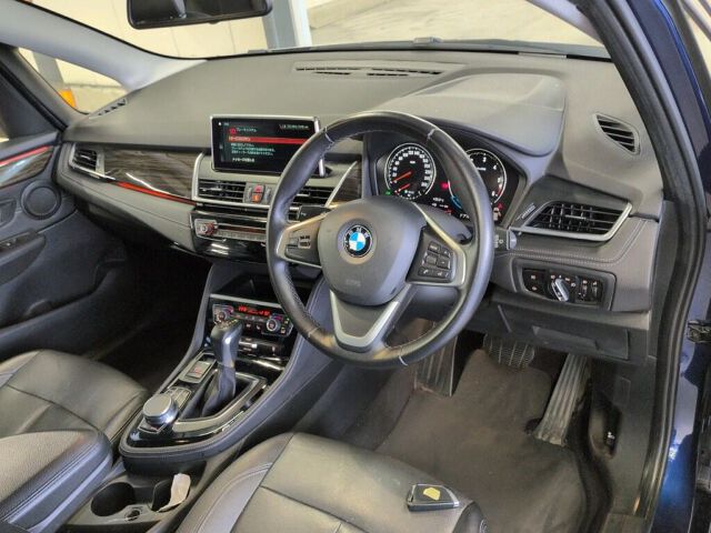 2018 BMW 2 Series 218Dアクティブツアラ auction photo 3