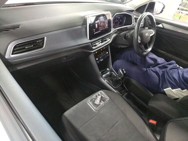 2022 Volkswagen Tロック TSIスタイル auction photo 3