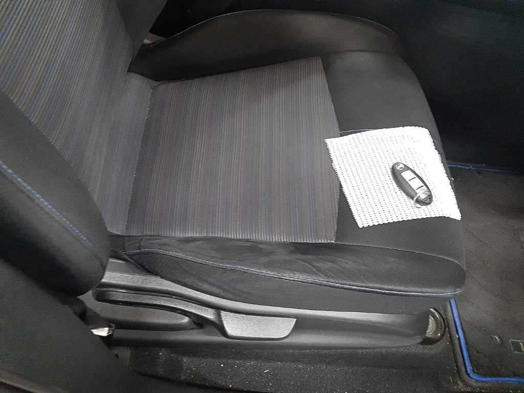 2018 Nissan Leaf X ジュウマンダイキネンシャ auction photo 10