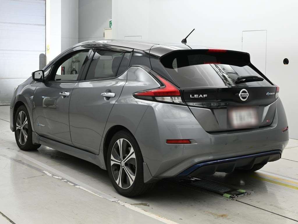 2018 Nissan Leaf X ジュウマンダイキネンシャ auction photo 6