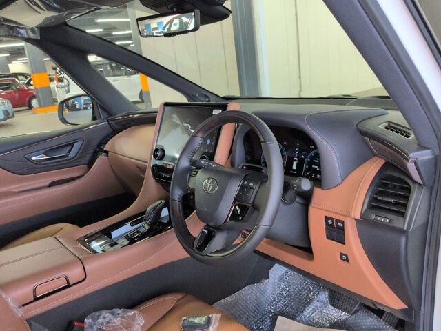 2026 Toyota Vellfire Z Premier auction photo 3