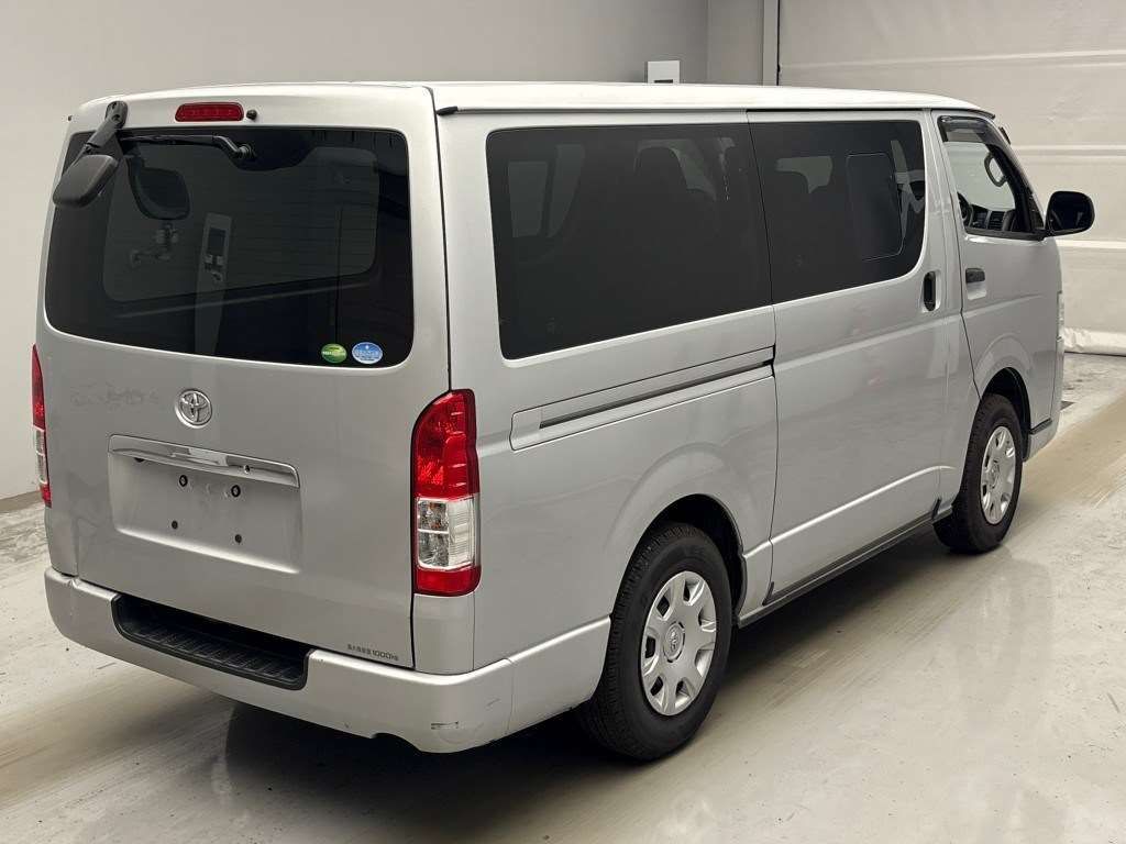 2019 Toyota Hiace Long DX GL Package 4WD auction photo 2