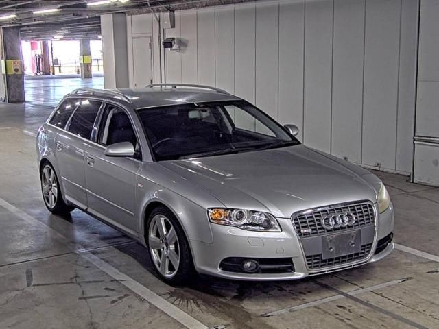 2007 Audi A4 Avant 2.0 Attraction Japan auction vehicle