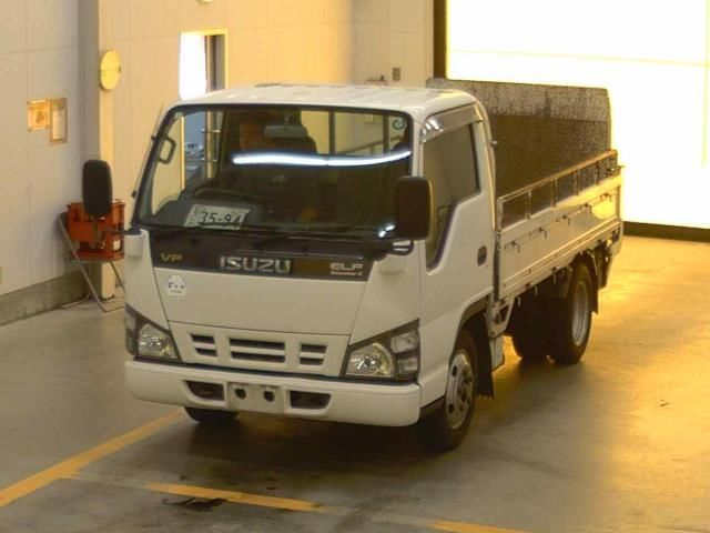 2005 Isuzu Elf Flatbed Japan auction vehicle