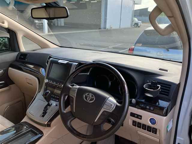 2014 Toyota Vellfire ハイブリッドV auction photo 3