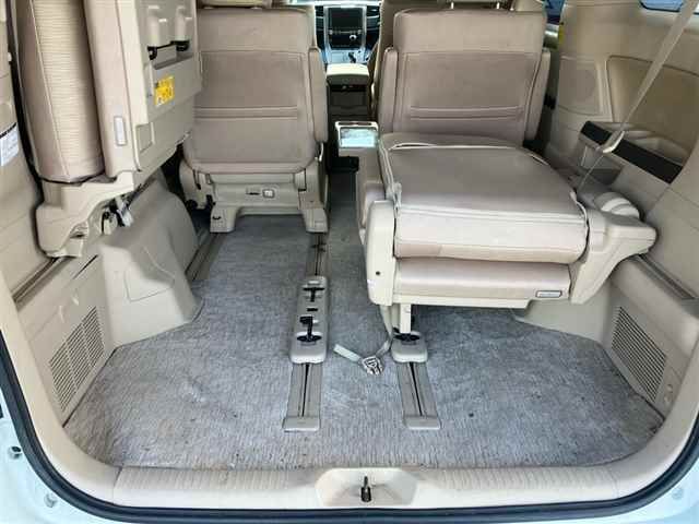 2014 Toyota Vellfire ハイブリッドV auction photo 9